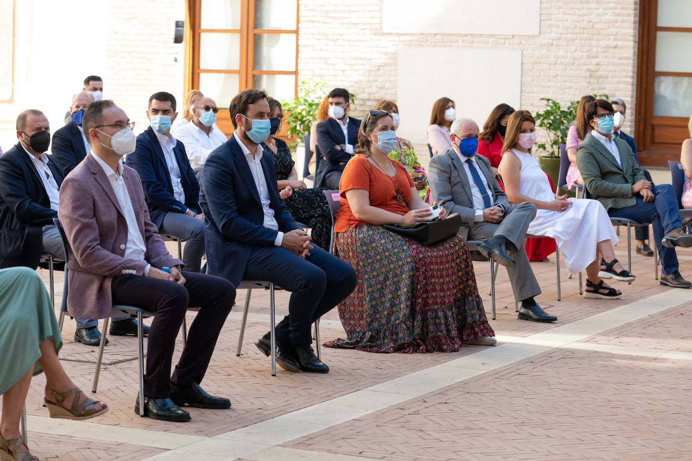 Fotos: López Miras preside el acto de entrega de diplomas a los referentes en sensibilización contra la violencia de género