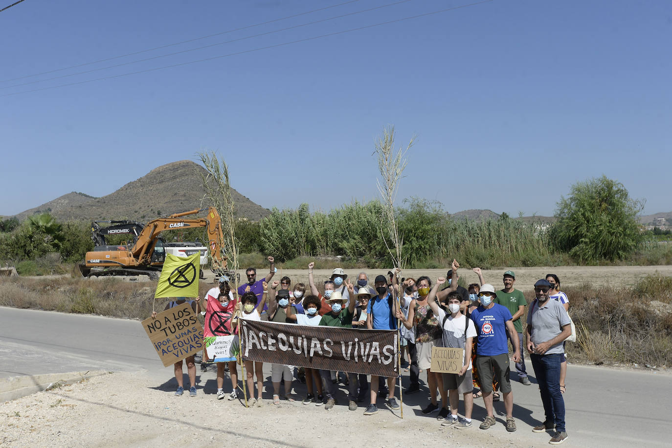 Fotos: Paralizan de forma urgente los trabajos en la acequia Pitarque en Murcia
