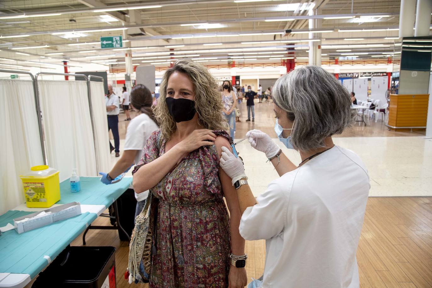 Fotos: Ventiladores en la vacunación de Cartagena