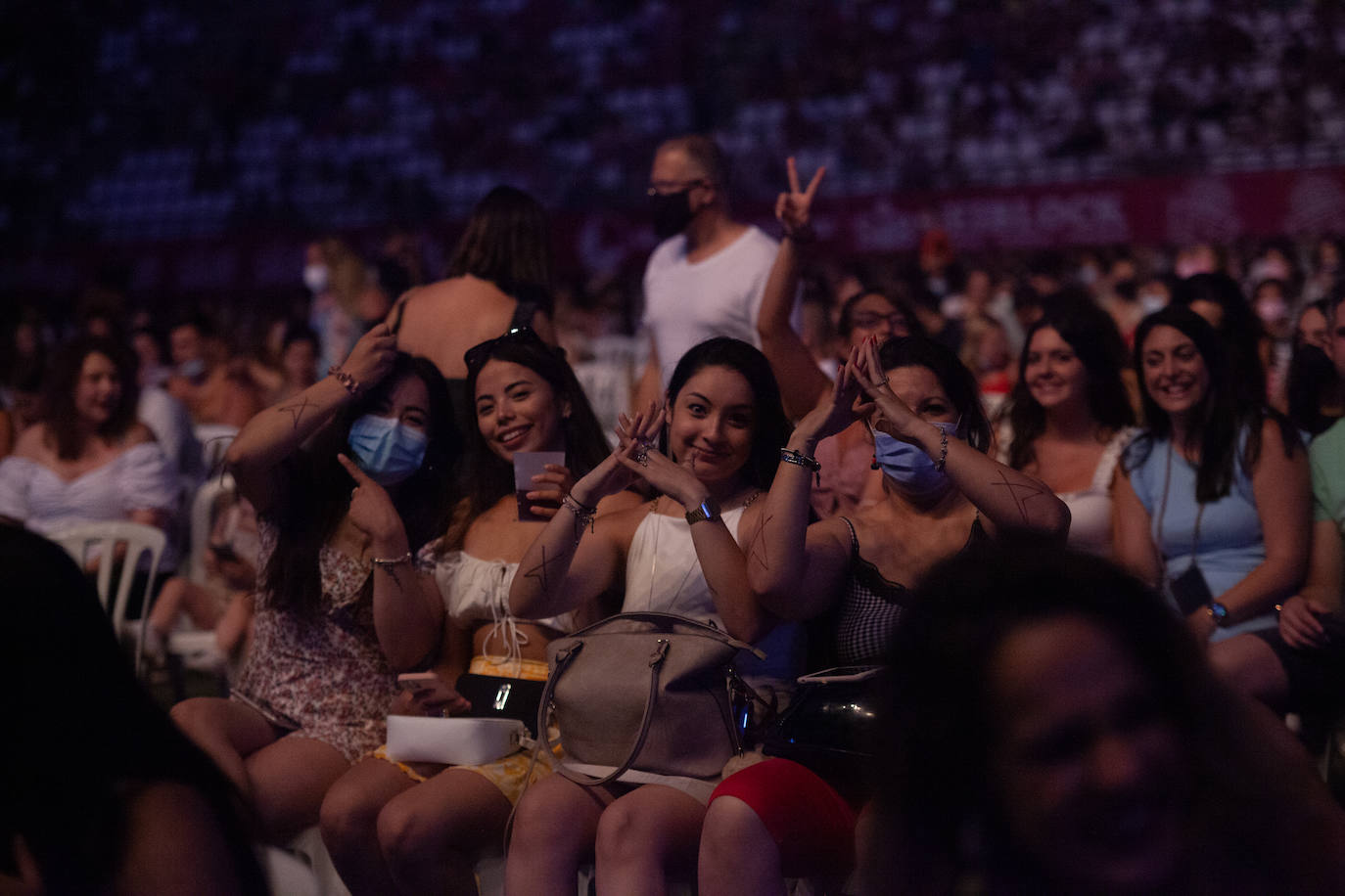 Fotos: Camilo estrena Las Noches del Malecón en el estadio Enrique Roca de Murcia