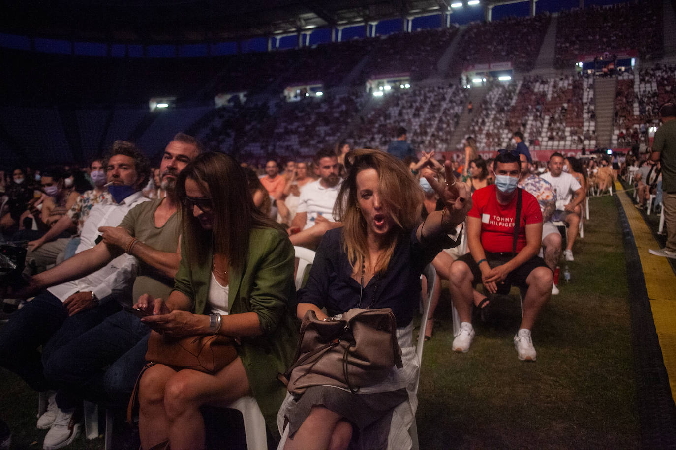 Fotos: Camilo estrena Las Noches del Malecón en el estadio Enrique Roca de Murcia