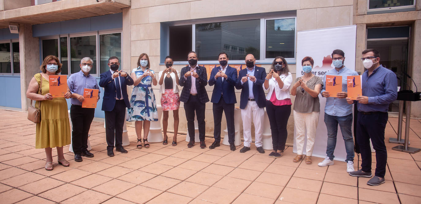 Fotos: Campaña para que las empresas opten por la ‘X solidaria’