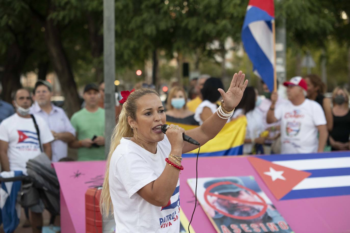 Fotos: Apoyo al pueblo cubano