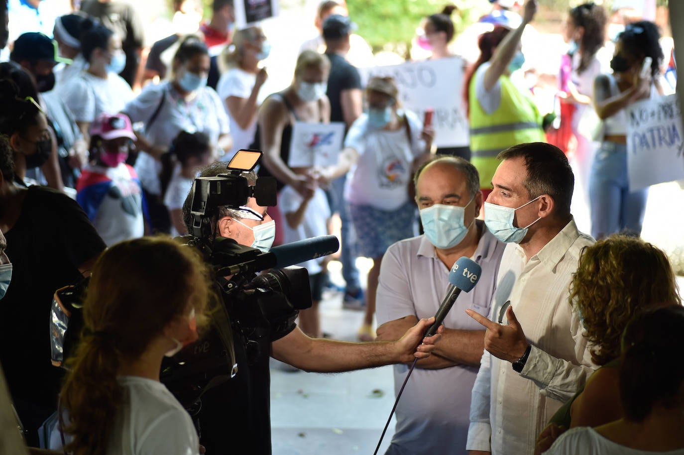 Fotos: Concentración en Murcia en contra del régimen castrista