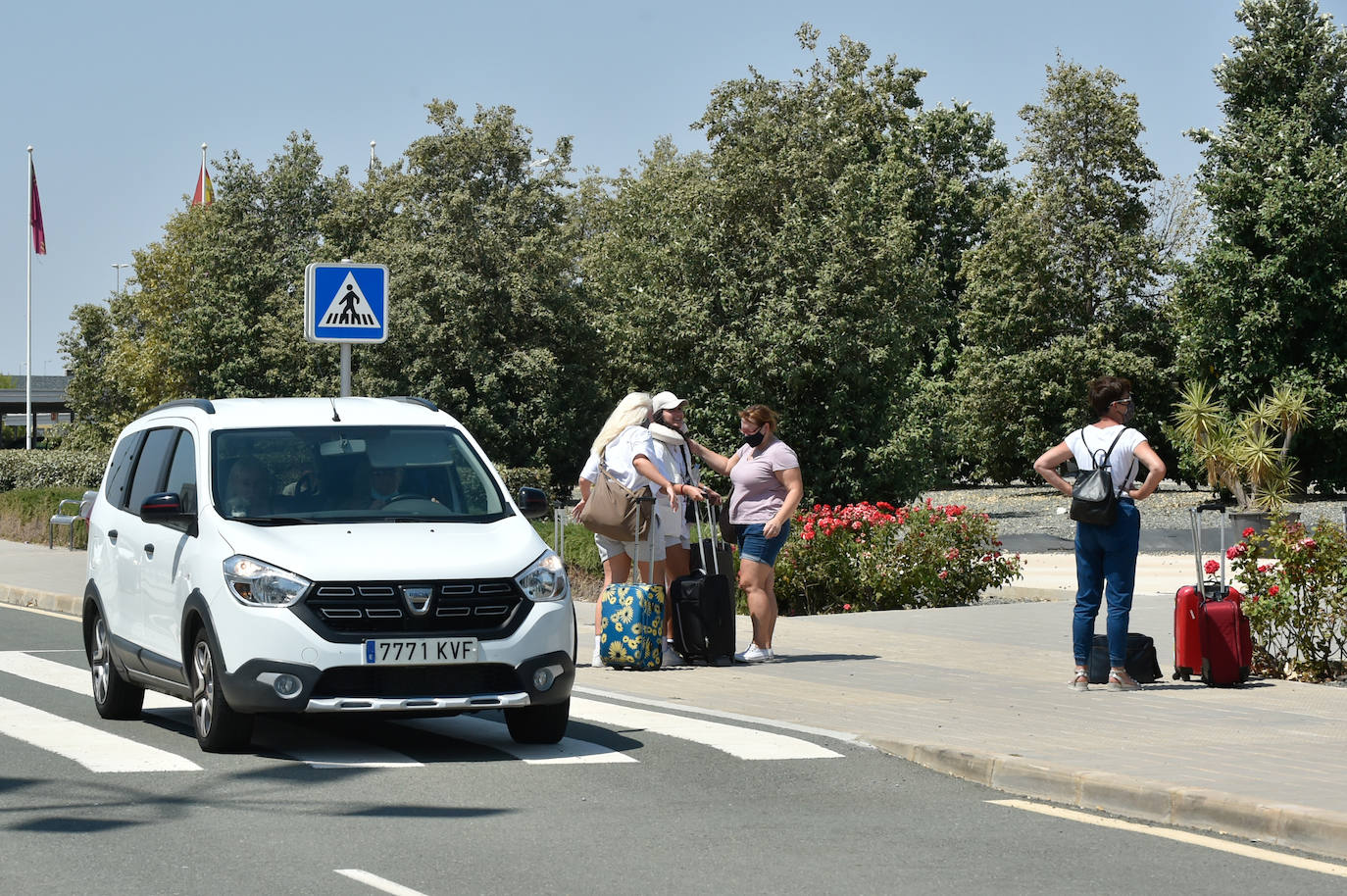 Fotos: El aeropuerto de la Región busca nuevas rutas con Madrid, Galicia, Francia y Alemania