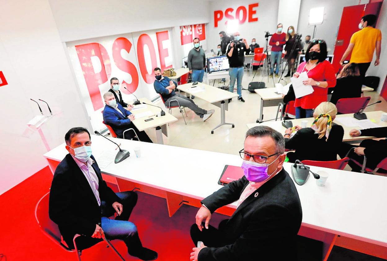 José Antonio Serrano y Conesa –en primera fila–, en el último Comité Regional, el pasado 27 de marzo. 