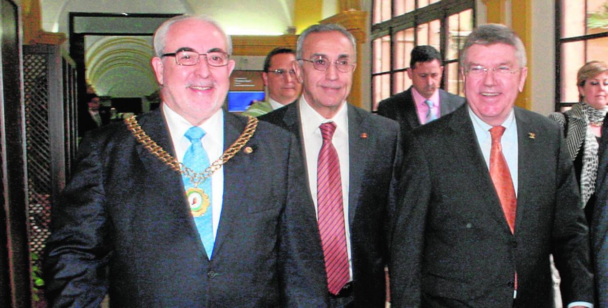 Los presidentes de la UCAM, el COE y el COI en Los Jerónimos. 