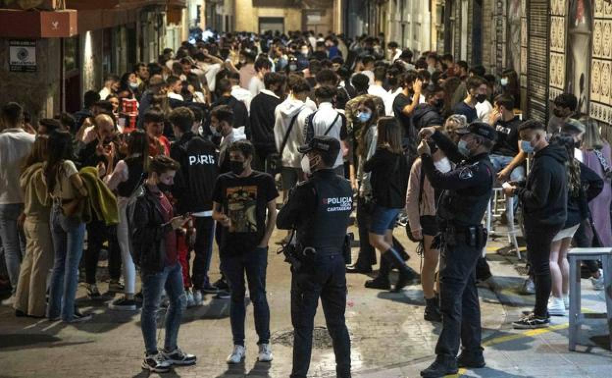 Imagen de archivo de una calle del centro de Cartagena. 