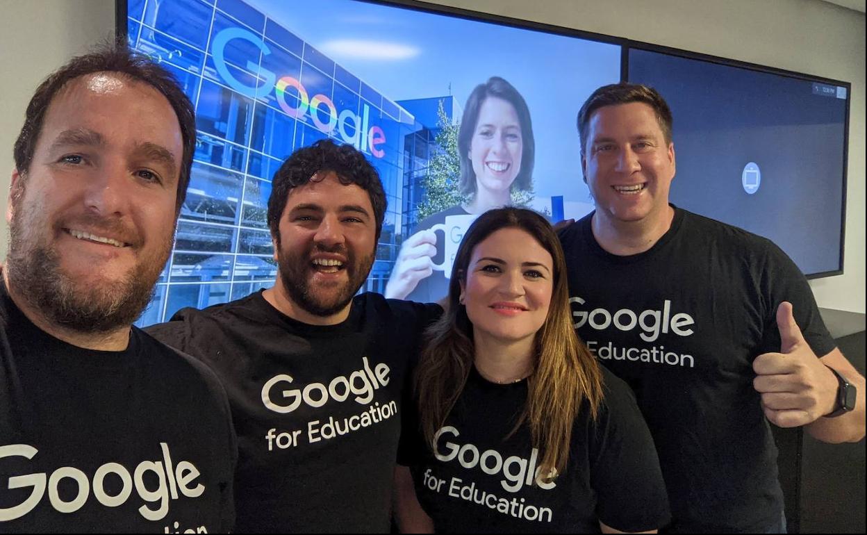 La exconsejera Esperanza Moreno junto a sus nuevos compañeros de 'Google for Education'.