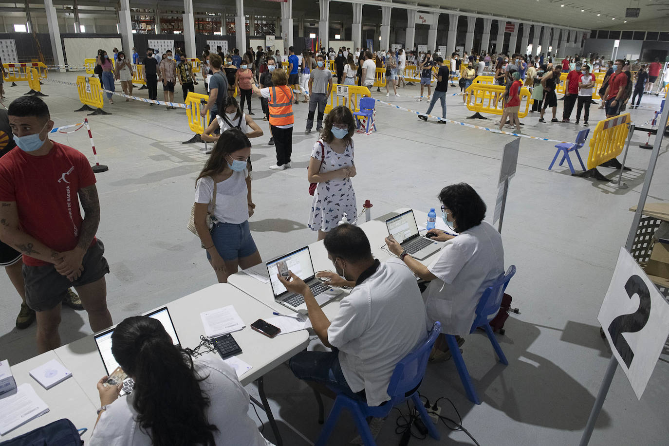 Fotos: Vacuna contra la Covid-19 en Torre Pacheco