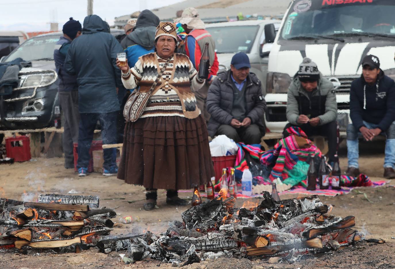 Fotos: Canto de agradecimiento a la Madre Tierra
