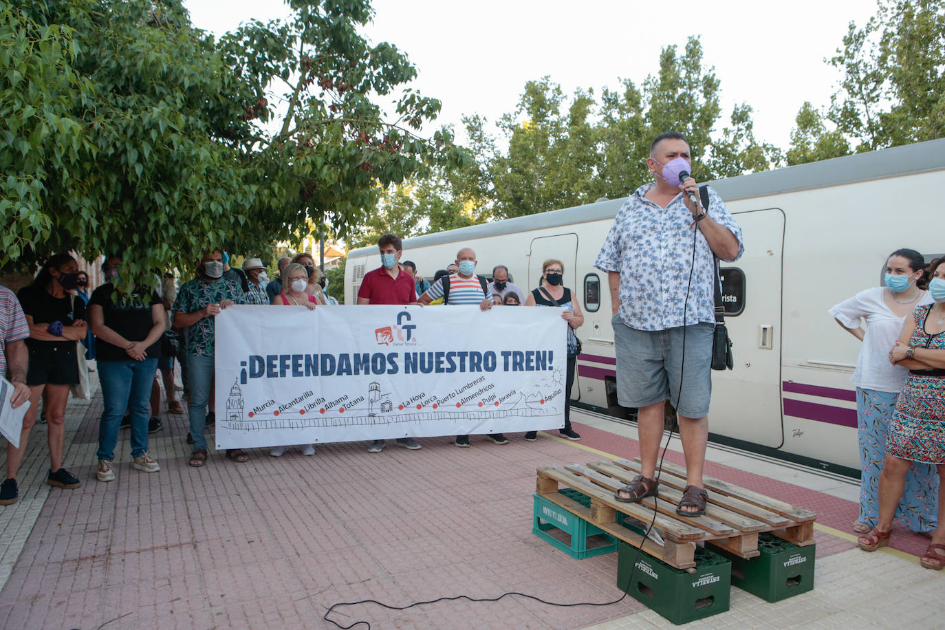 Fotos: Protesta en Lorca contra el cierre de la línea de Cercanías Murcia-Águilas