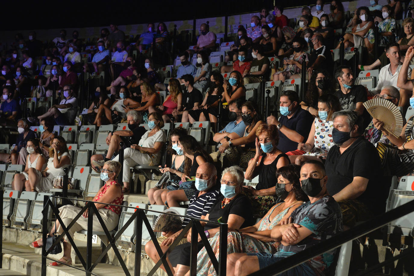 Fotos: Así fue la actuación de Mastodonte en el Festival de Teatro, Música y Danza de San Javier