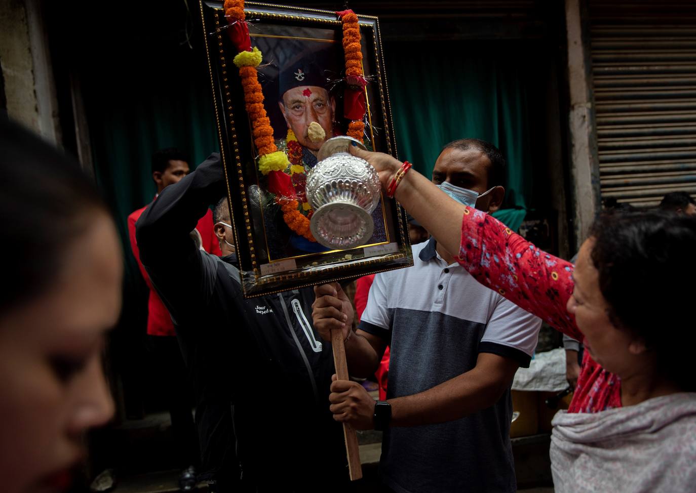 Fotos: Nepal se disfraza en recuerdo de sus difuntos