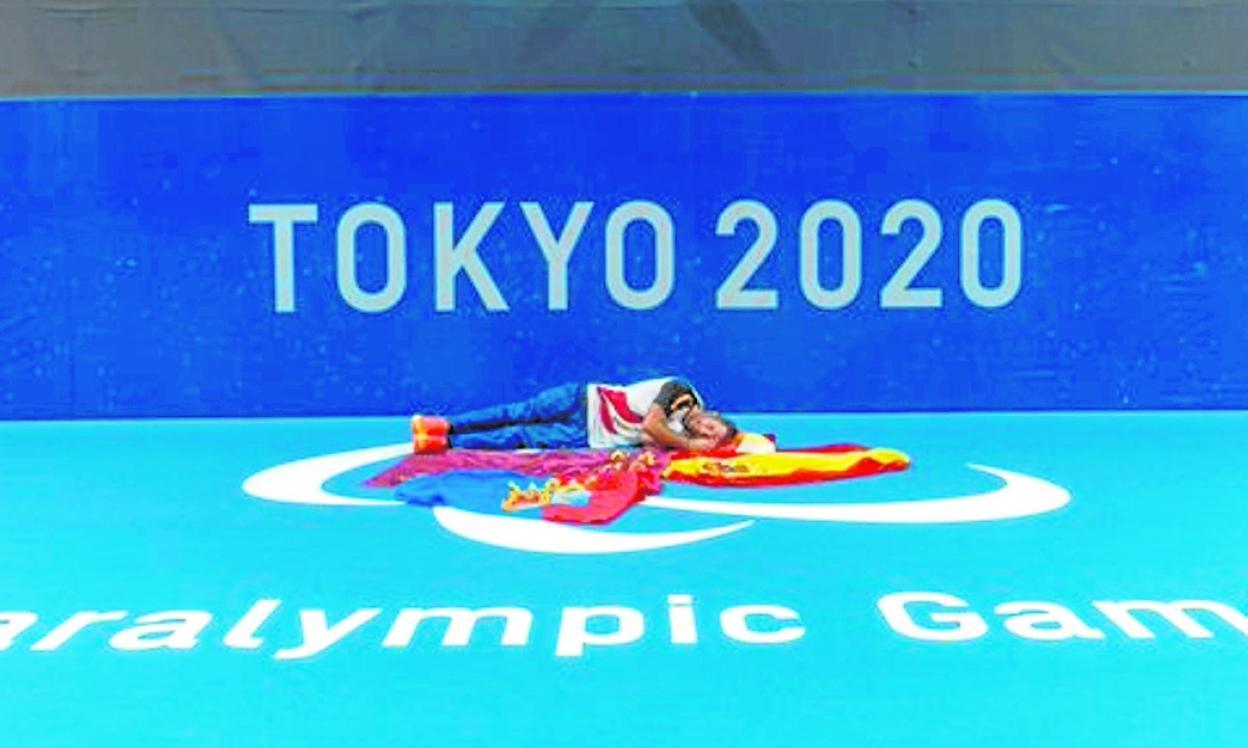 El pachequero Kike Siscar, ayer en la Villa Olímpica de Tokio. 