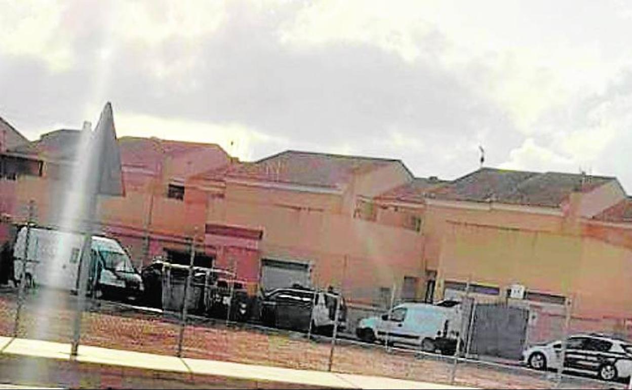 Despliegue de vehículos de la Benemérita, este martes en Pozo Estrecho.