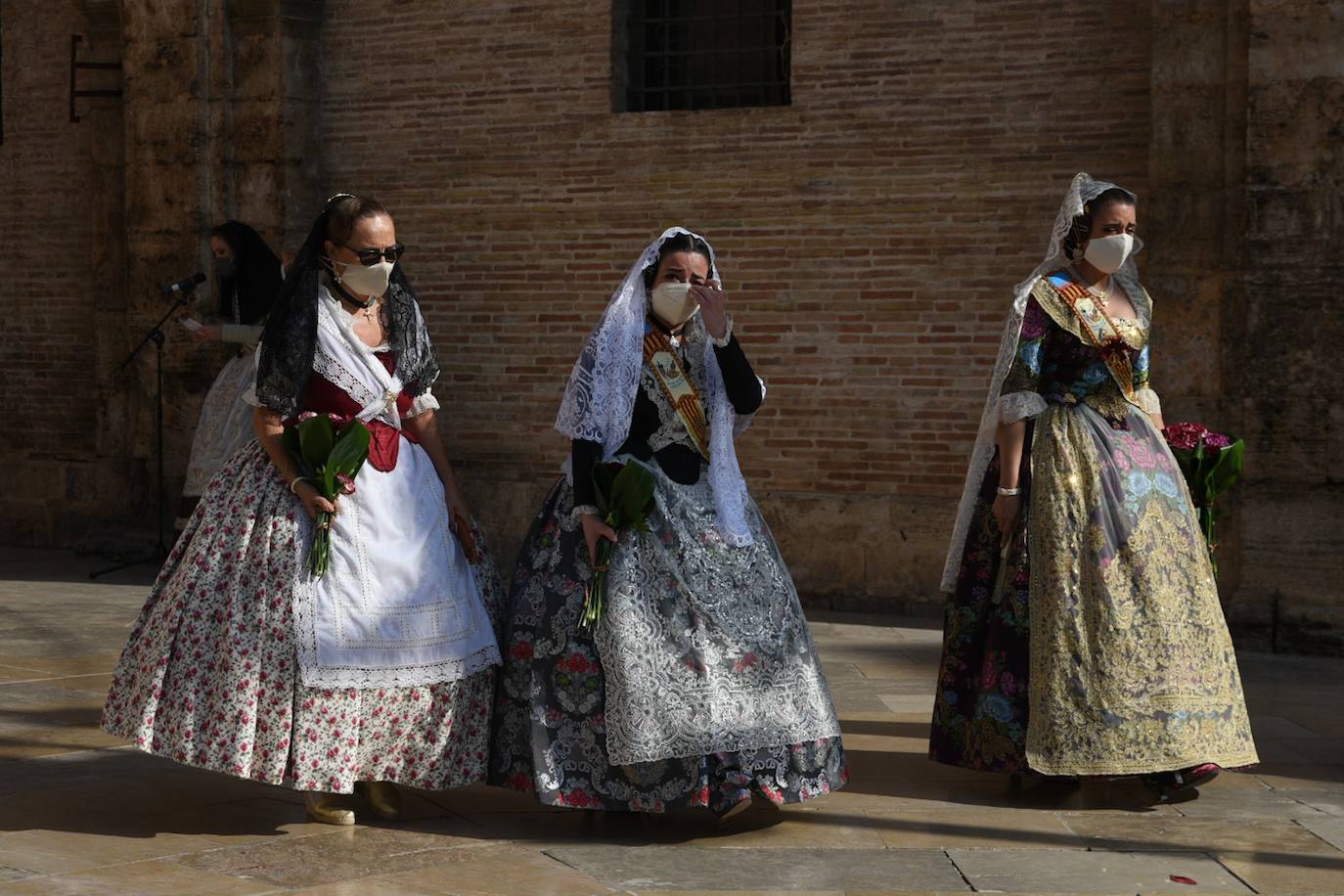 Fotos: Así han sido las atípicas Fallas de Valencia con mascarillas y abanicos