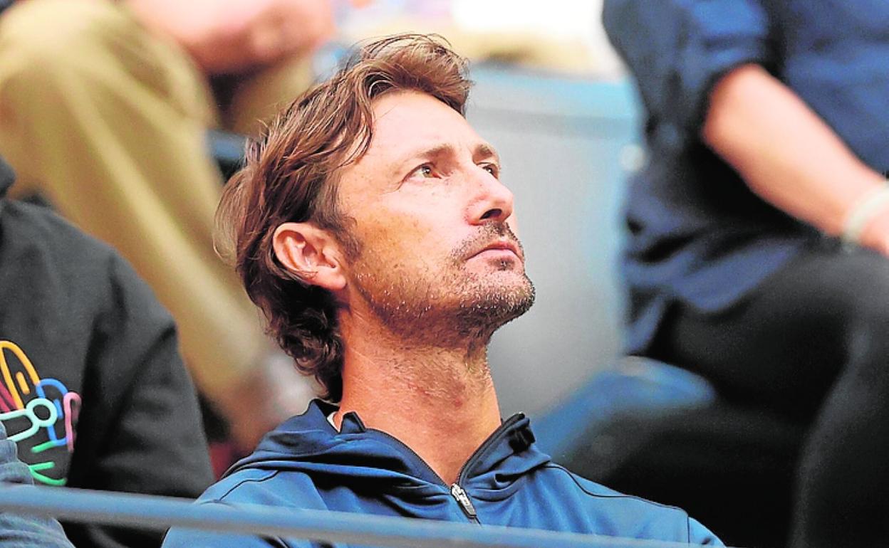 Juan Carlos Ferrero, durante el partido entre Alcaraz y Tsitsipas. 