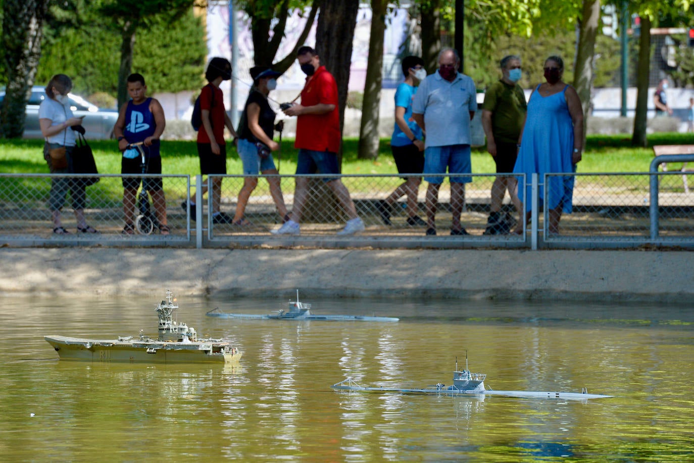 Fotos: Modelismo naval para chicos y grandes en El Carmen