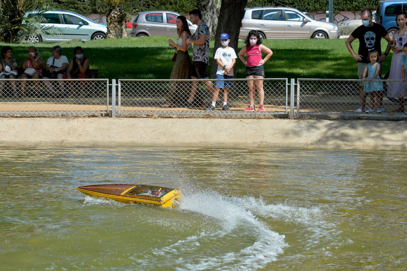 Fotos: Modelismo naval para chicos y grandes en El Carmen