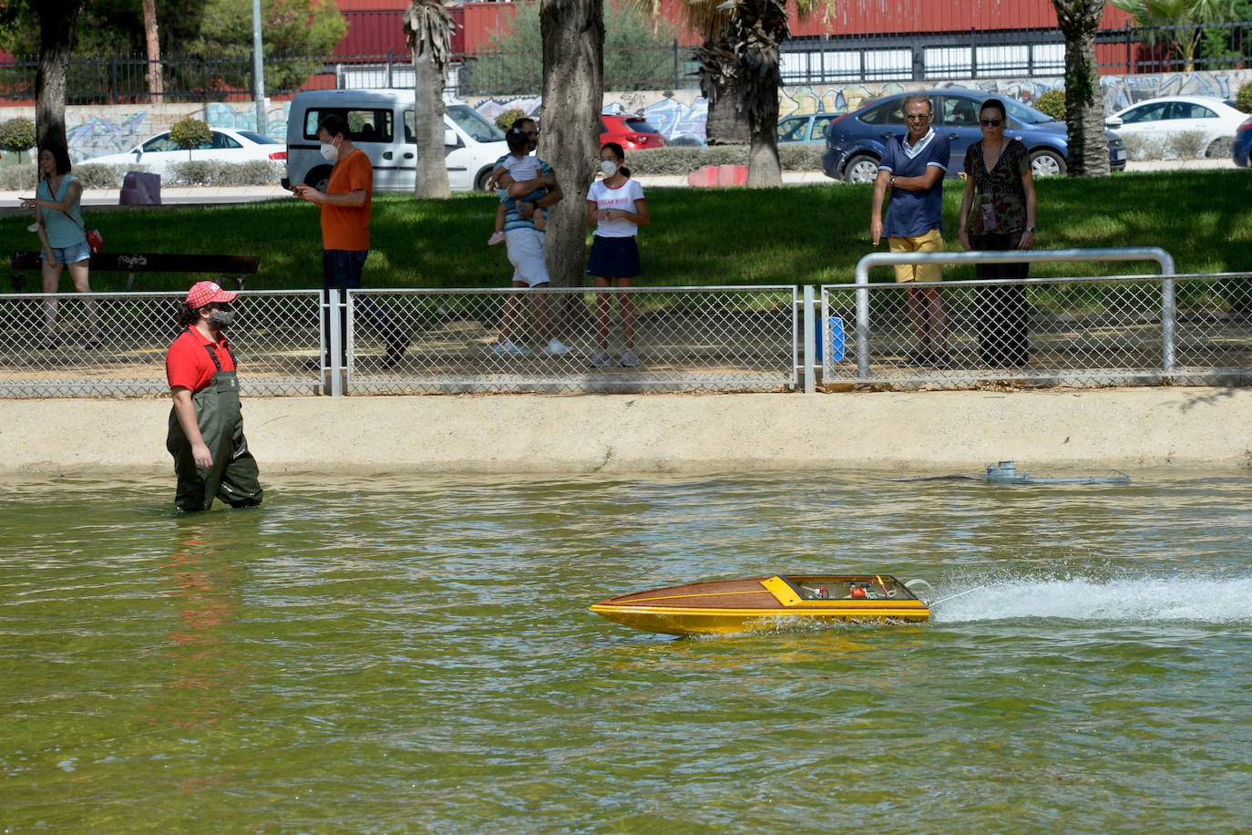 Fotos: Modelismo naval para chicos y grandes en El Carmen