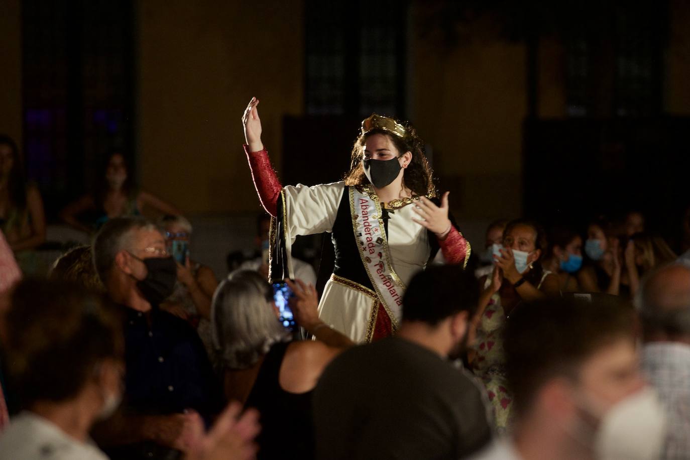 Fotos: Moros y Cristianos recupera el esplendor de sus ballets y abanderadas