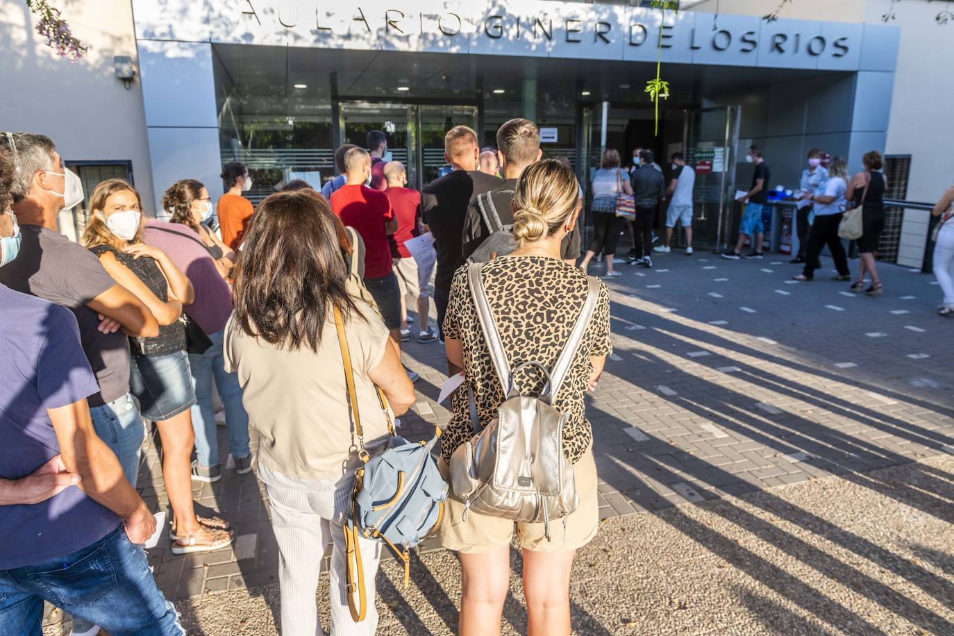 Fotos: Correos celebra este domingo las pruebas de examen para cubrir 68 puestos fijos en la Región de Murcia