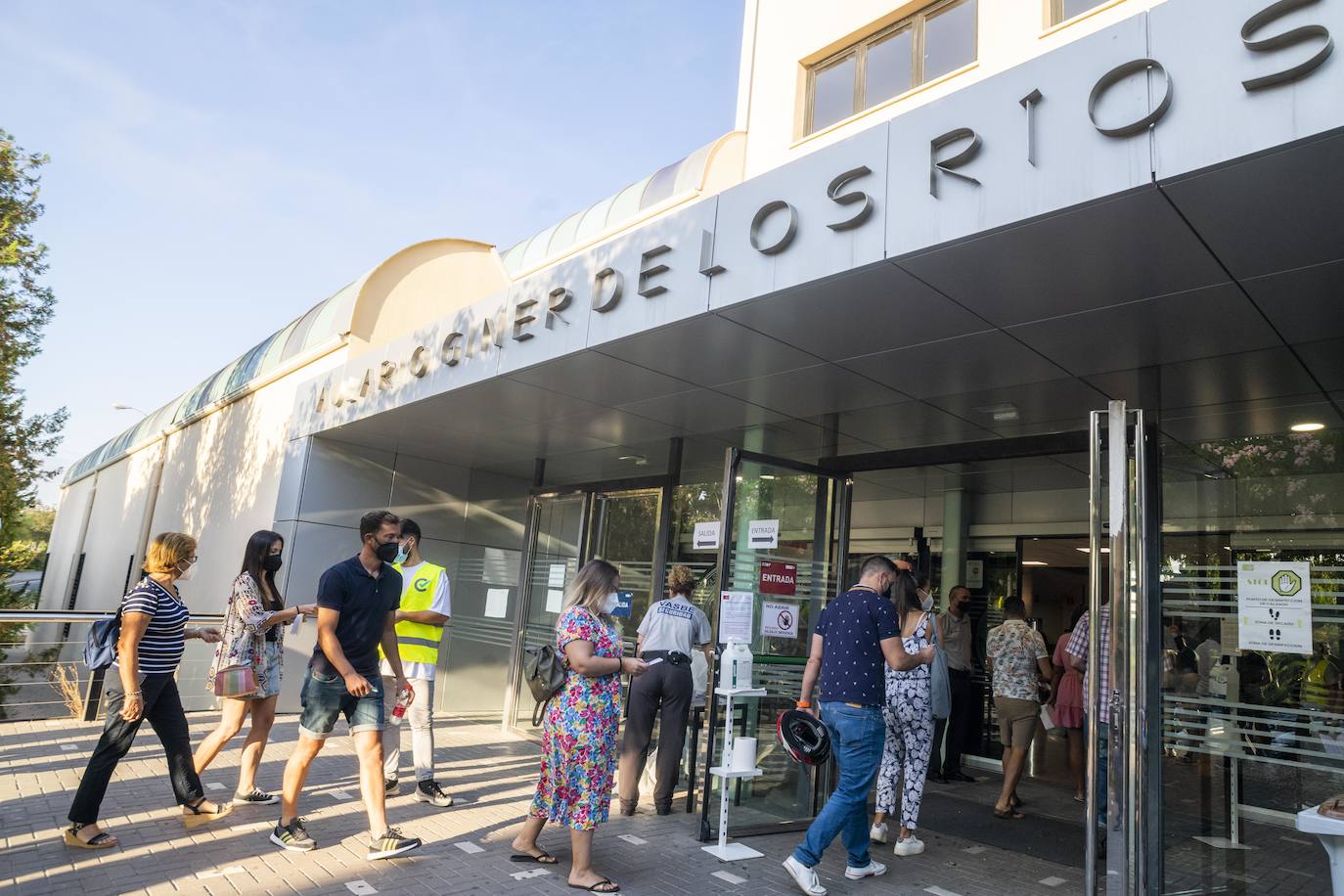 Fotos: Correos celebra este domingo las pruebas de examen para cubrir 68 puestos fijos en la Región de Murcia
