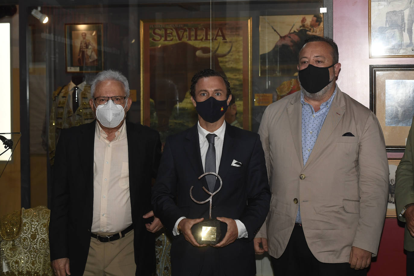 Fotos: Homenaje a Rafaelillo del Real Club Taurino de Murcia