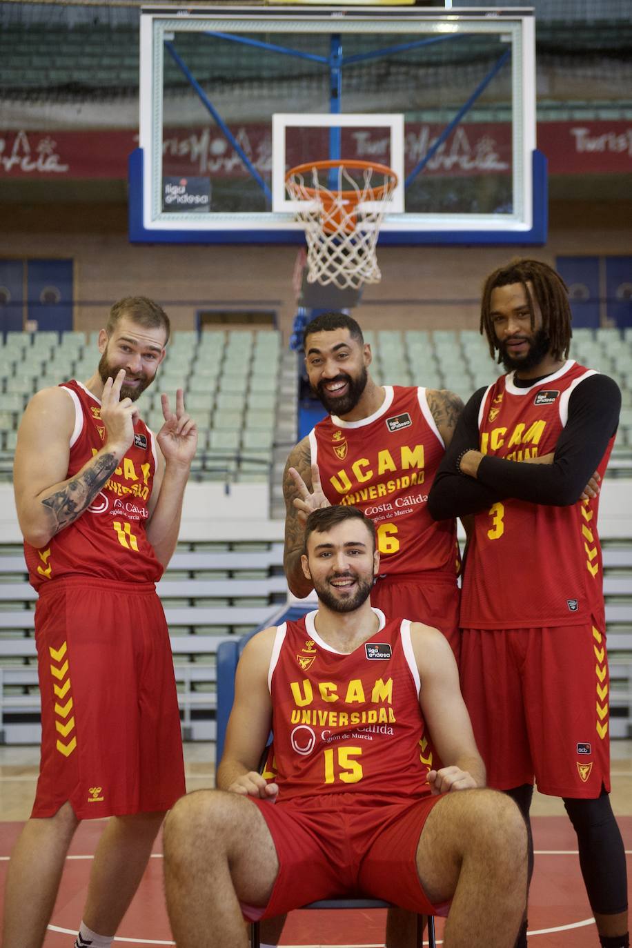 Fotos: Los jugadores del UCAM CB posan en el &#039;Media Day&#039;