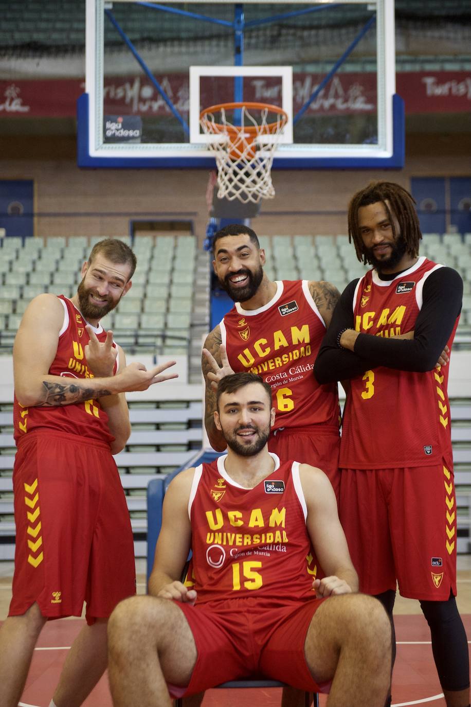 Fotos: Los jugadores del UCAM CB posan en el &#039;Media Day&#039;