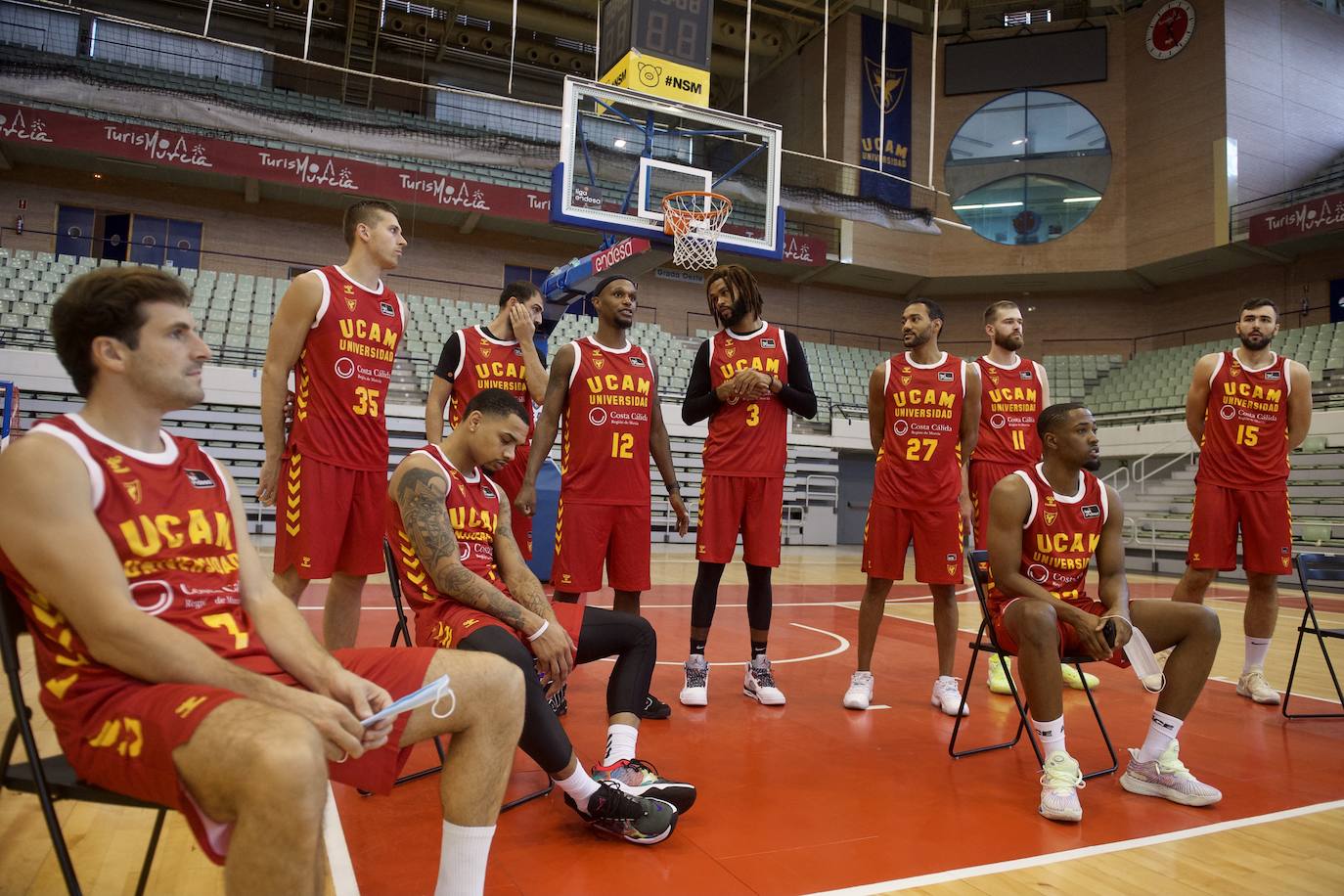 Fotos: Los jugadores del UCAM CB posan en el &#039;Media Day&#039;