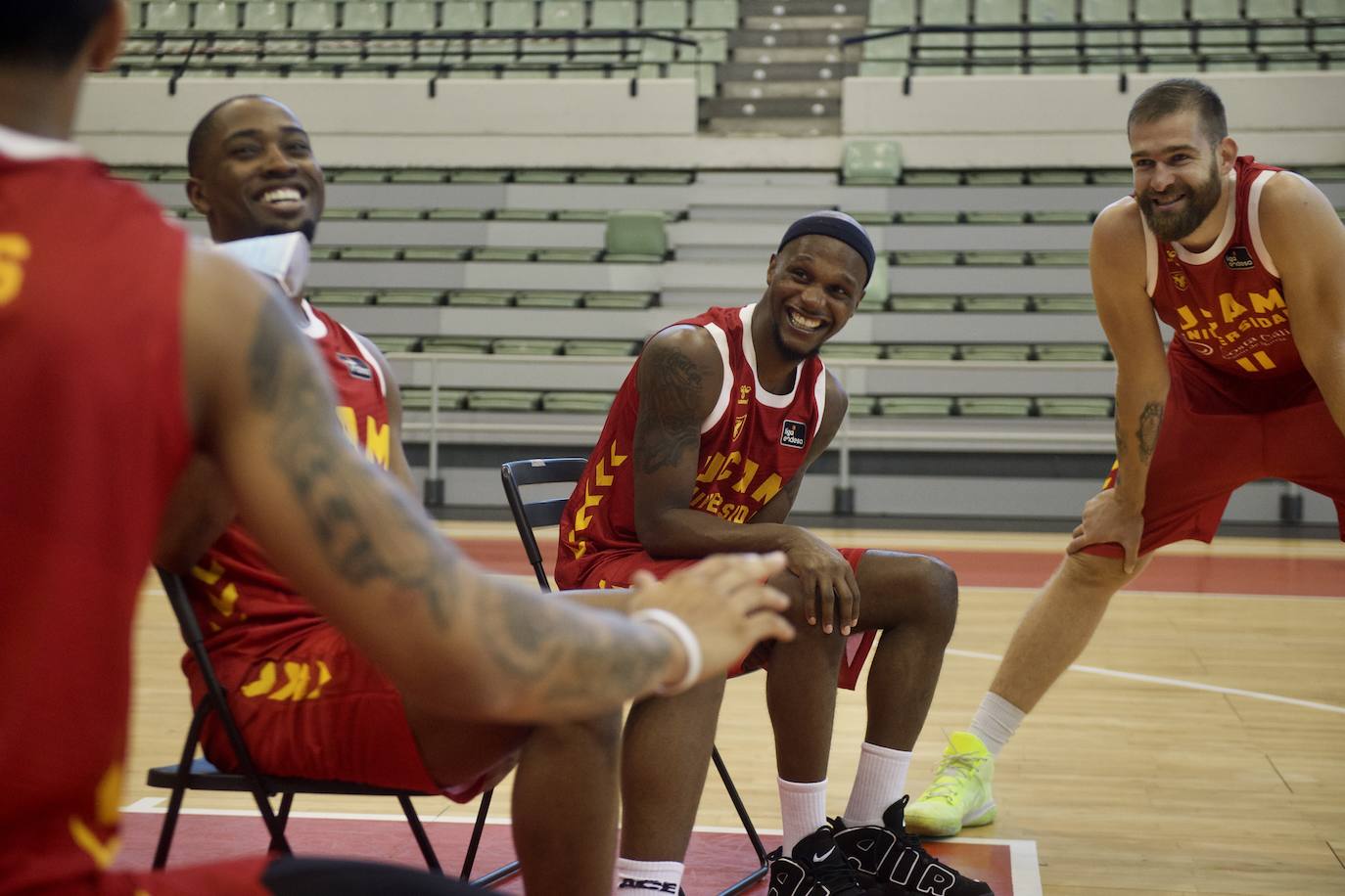 Fotos: Los jugadores del UCAM CB posan en el &#039;Media Day&#039;