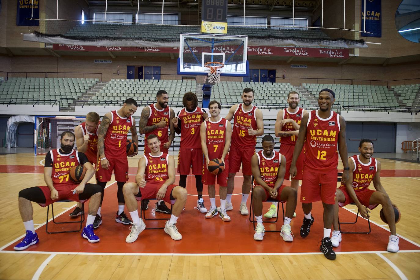 Fotos: Los jugadores del UCAM CB posan en el &#039;Media Day&#039;