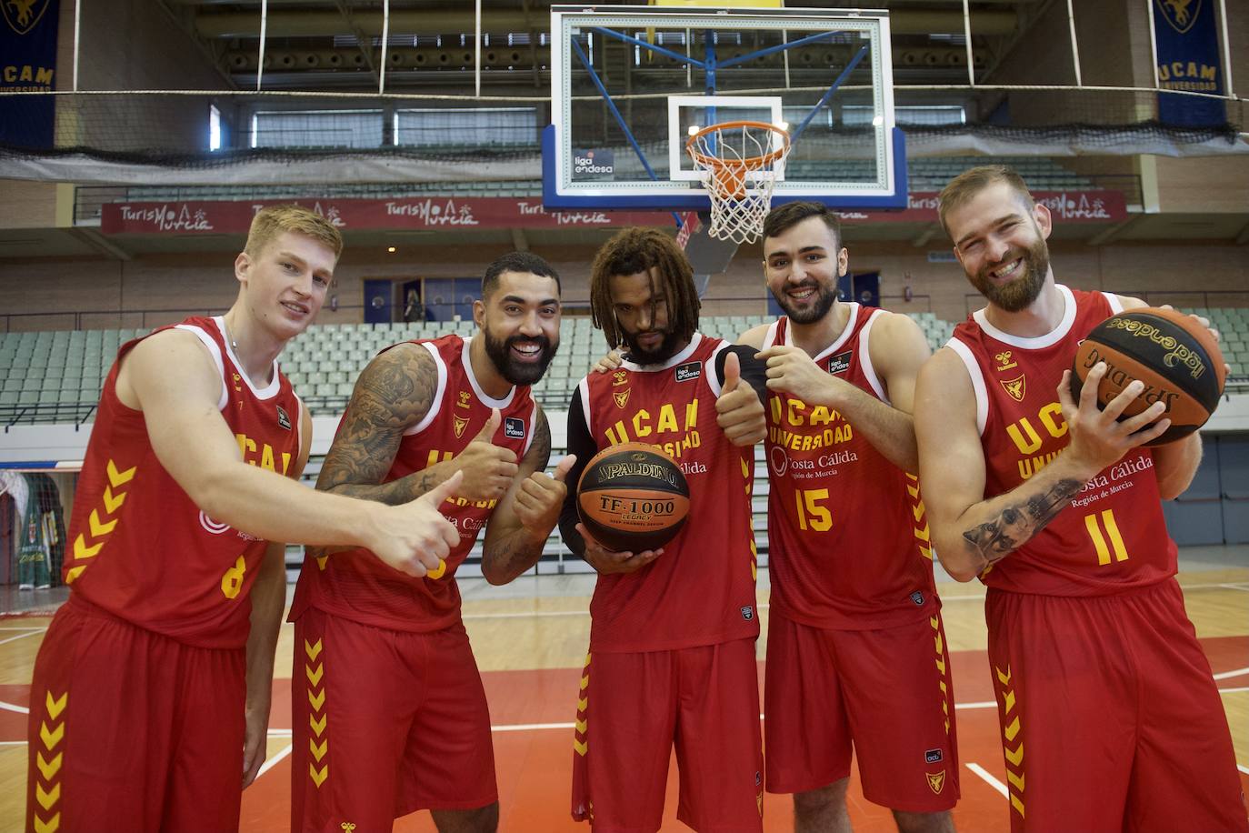 Fotos: Los jugadores del UCAM CB posan en el &#039;Media Day&#039;
