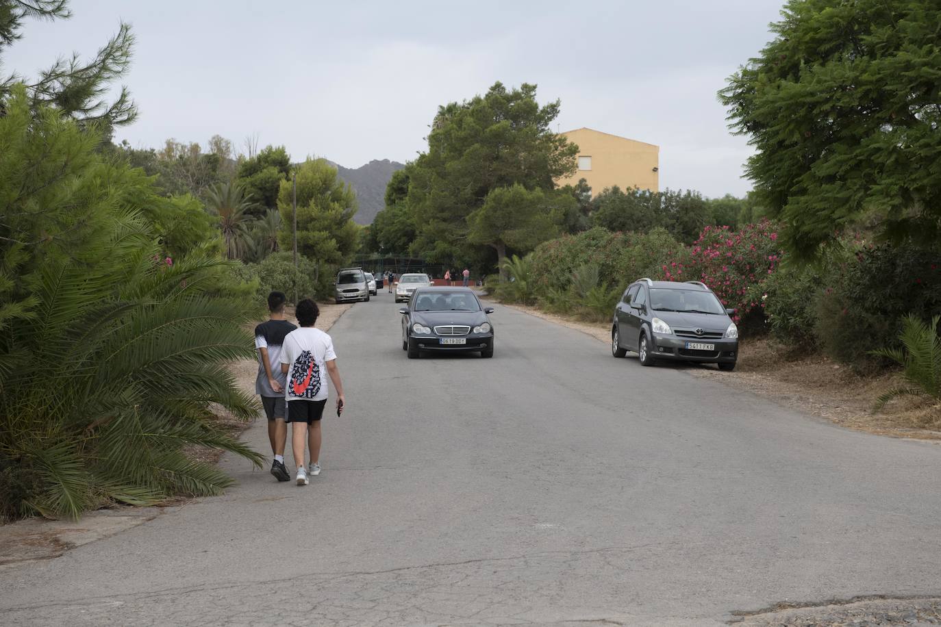 Fotos: Arrecian las quejas por la inseguridad vial en los accesos a los dos colegios de Tentegorra