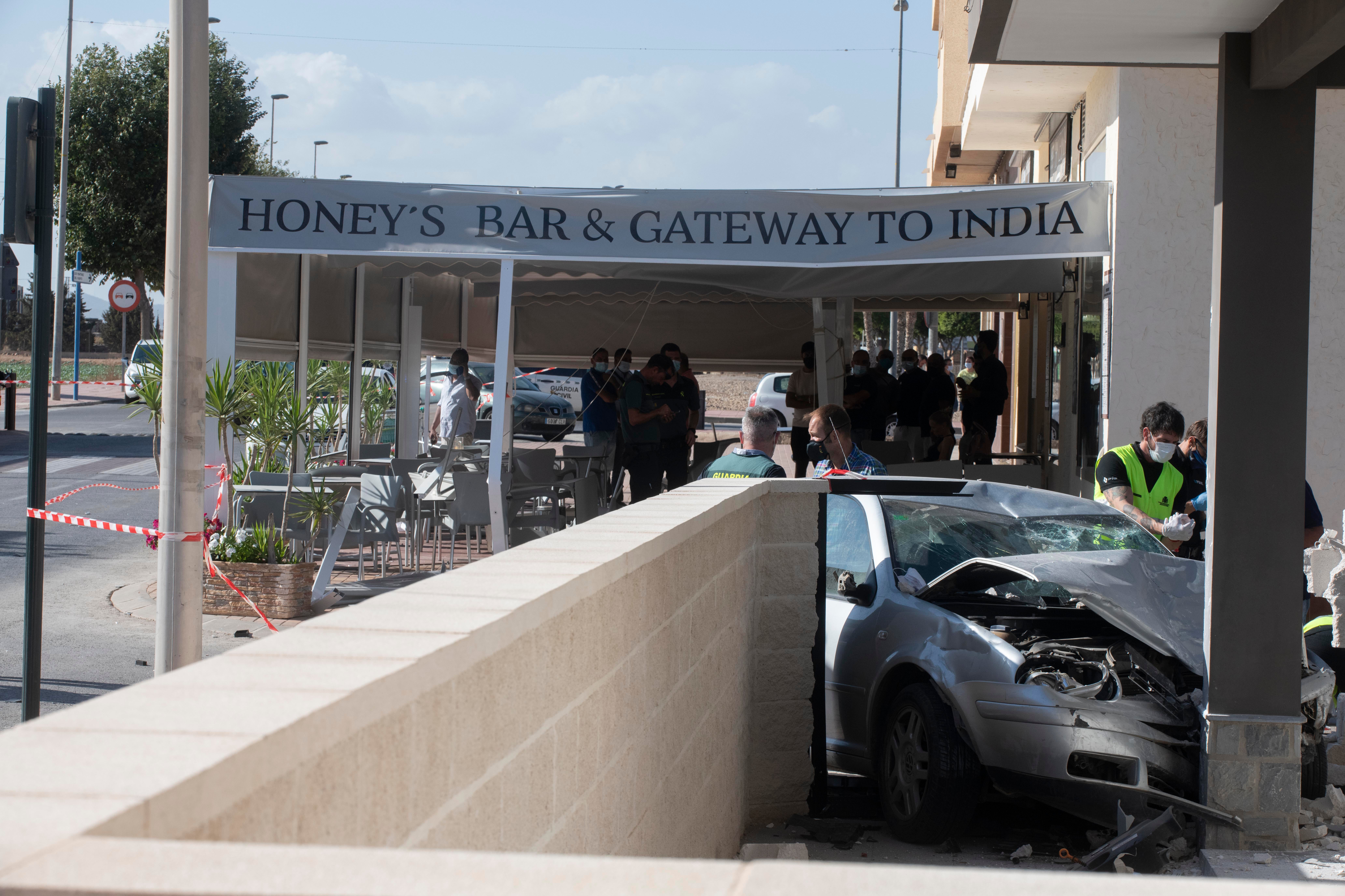 Fotos: Dos muertos en un atropello múltiple en la terraza de un bar de Torre Pacheco