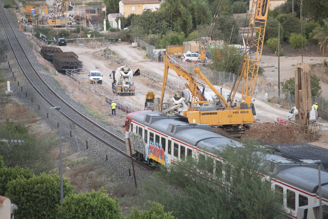 Fotos: Alcantarilla también rechaza el cierre del servicio de Cercanías