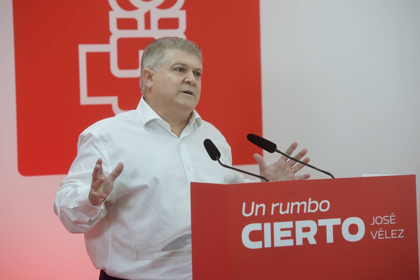 Fotos: Vélez se lanza a por la Secretaría General del PSRM con apelaciones a «la unidad de los 5.000 militantes»