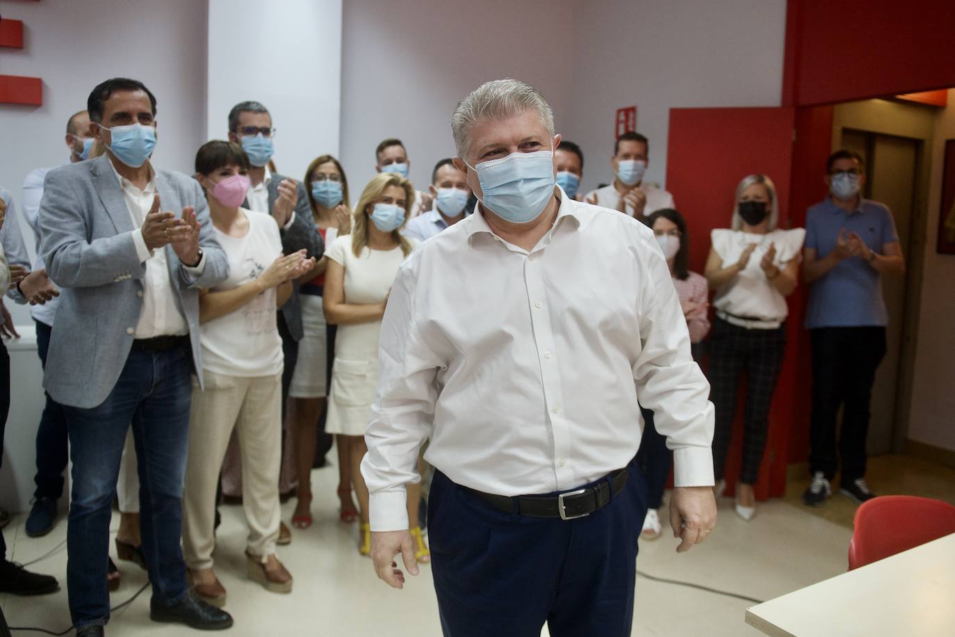 Fotos: Vélez se lanza a por la Secretaría General del PSRM con apelaciones a «la unidad de los 5.000 militantes»