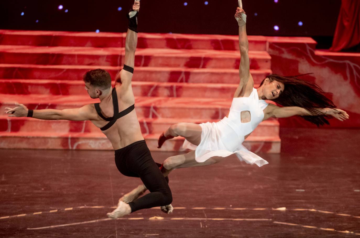 Fotos: Encendido del Fuego Sagrado y pregón de las Fiestas de Carthagineses y Romanos