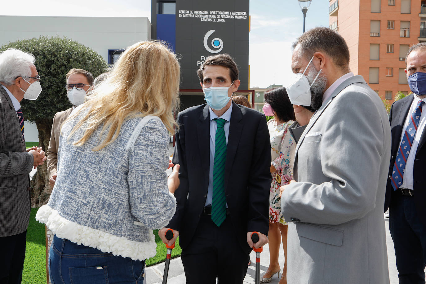 Fotos: Poncemar abre su centro de día para ancianos en el campus universitario de Lorca