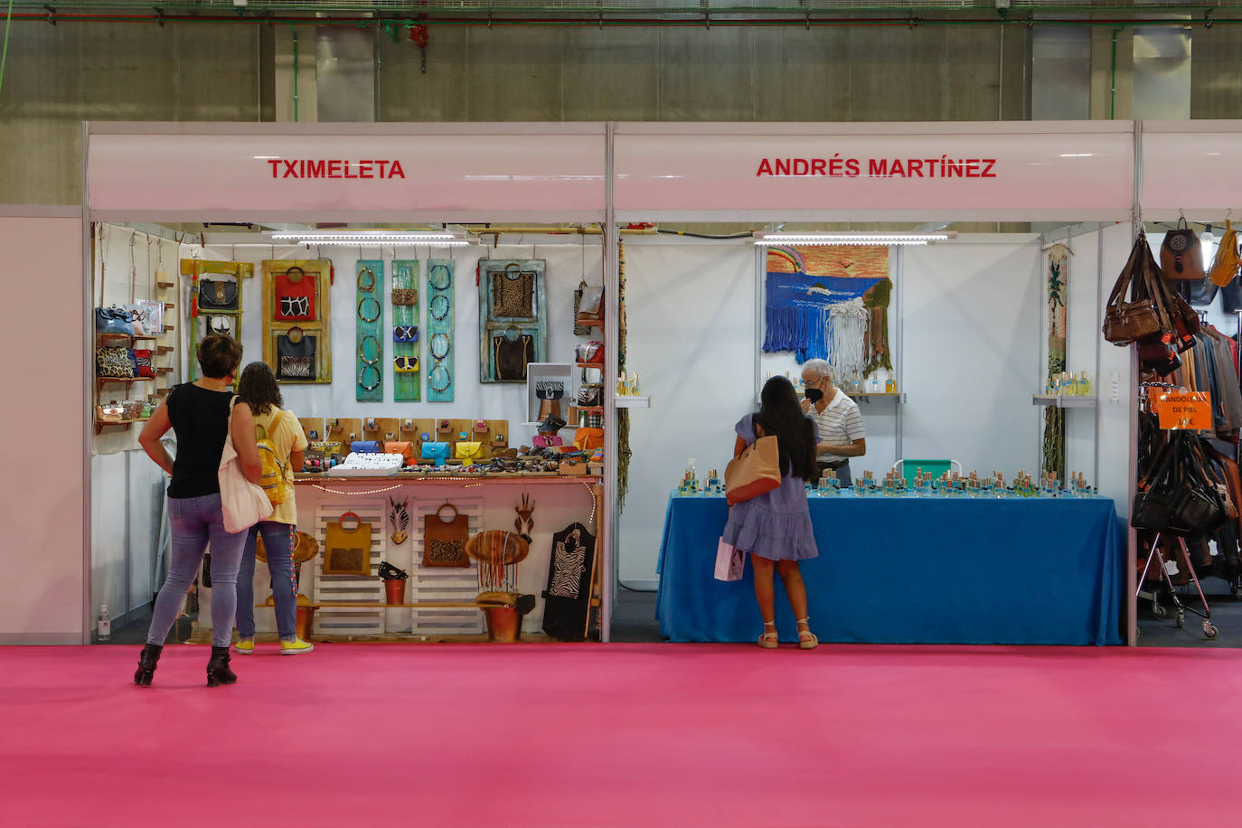 Fotos: La Feria de Artesanía de la Región reabre sus puertas en Lorca tras un año de paréntesis por la Covid