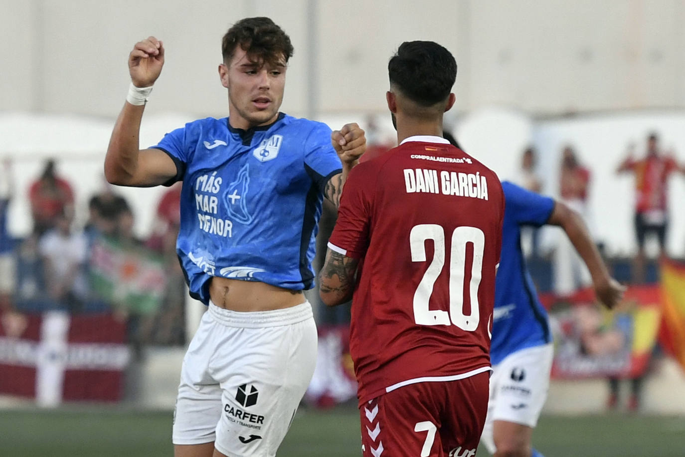 Los jugadores del Mar Menor celebrando el gol de la victoria.