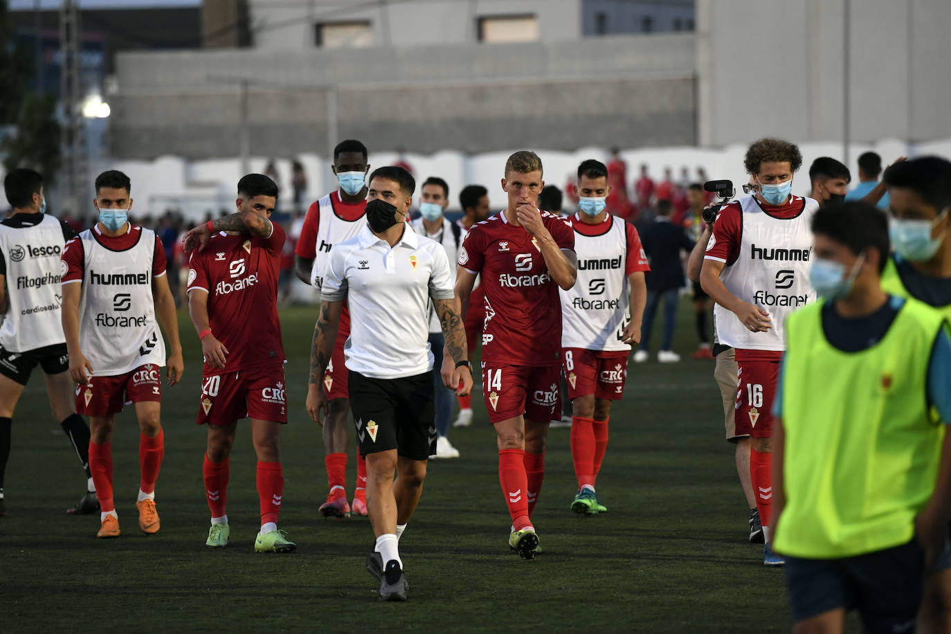 Los jugadores del Mar Menor celebrando el gol de la victoria.