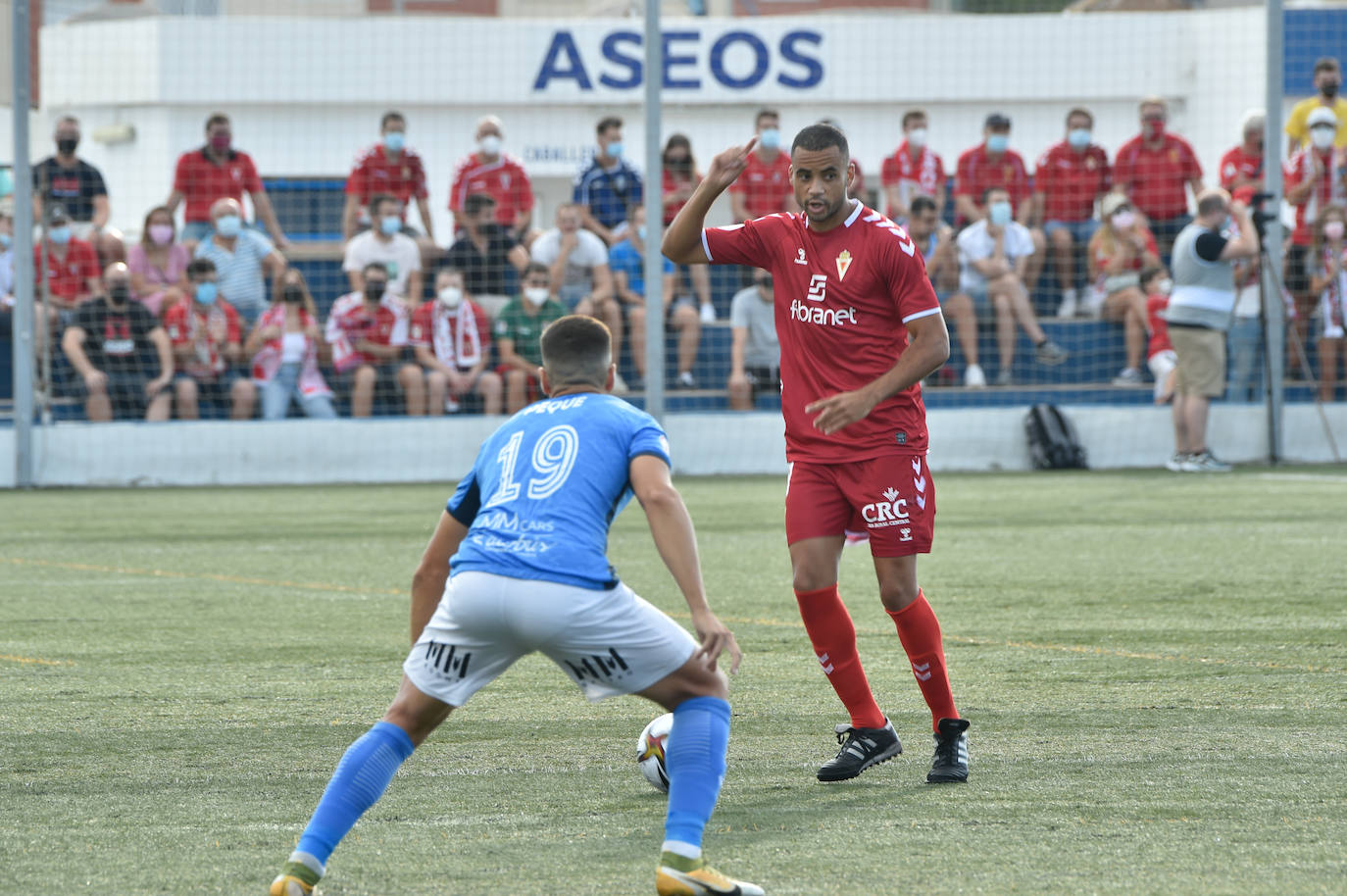 Los jugadores del Mar Menor celebrando el gol de la victoria.