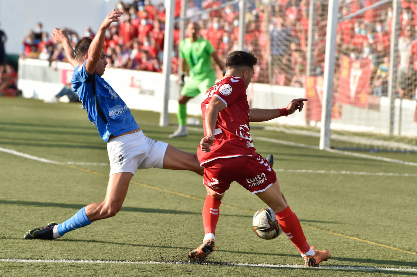 Los jugadores del Mar Menor celebrando el gol de la victoria.