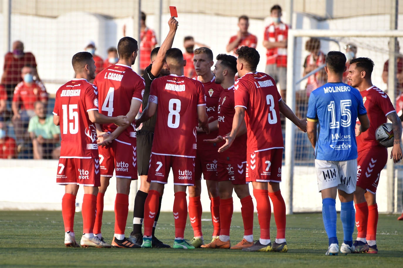 Los jugadores del Mar Menor celebrando el gol de la victoria.