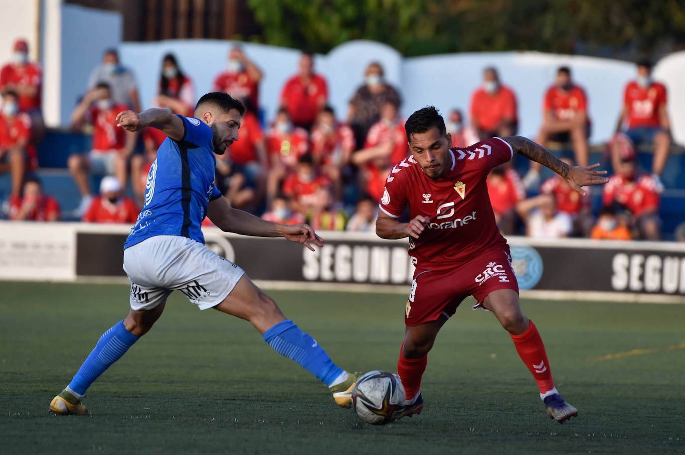 Los jugadores del Mar Menor celebrando el gol de la victoria.