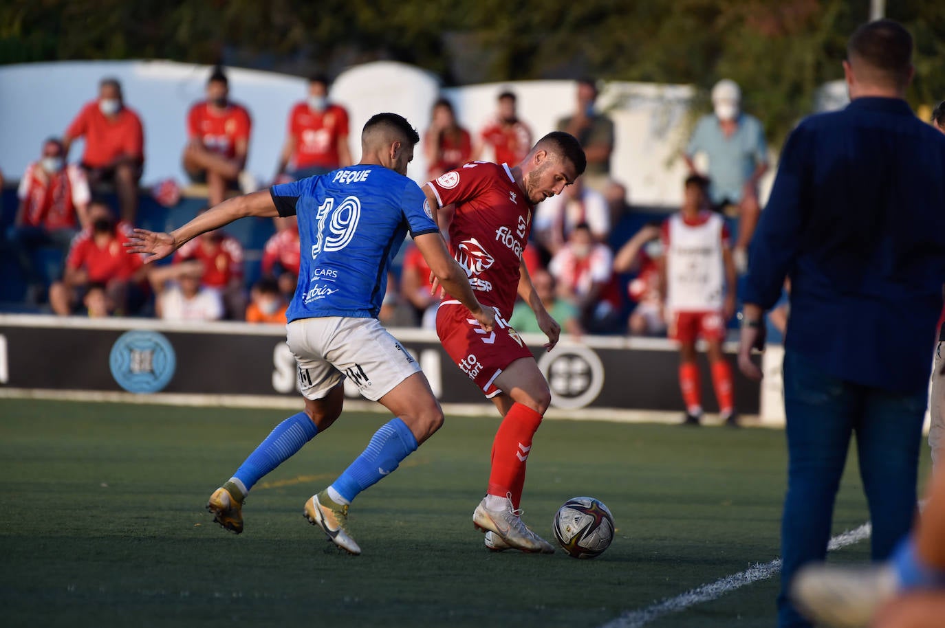 Los jugadores del Mar Menor celebrando el gol de la victoria.
